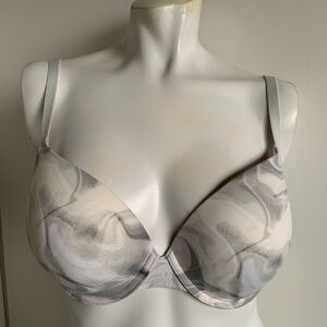 *NWOT* 32DD wear everywhere PINK Victorias Secret gray marbled bra
